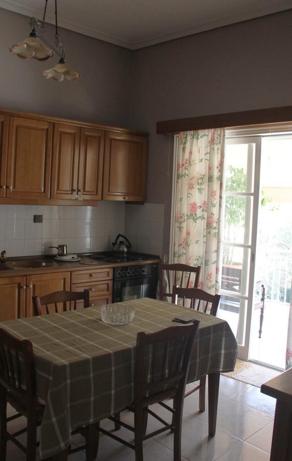 Family House Apartment Kalamata Exterior foto